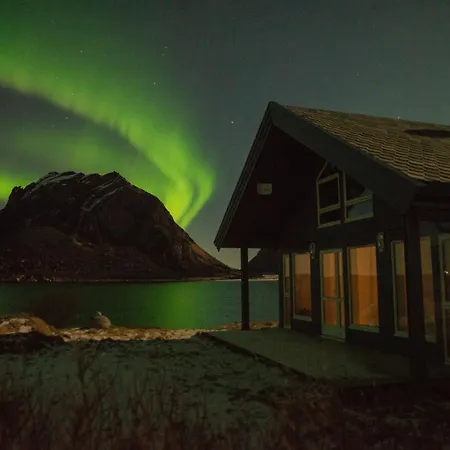 Lofoten Mountains Midnight Sun And Nothern Lights In Holiday home *