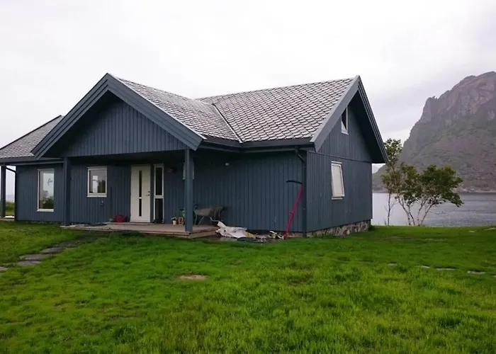 Lofoten Mountains Midnight Sun And Nothern Lights In Hébergement de vacances